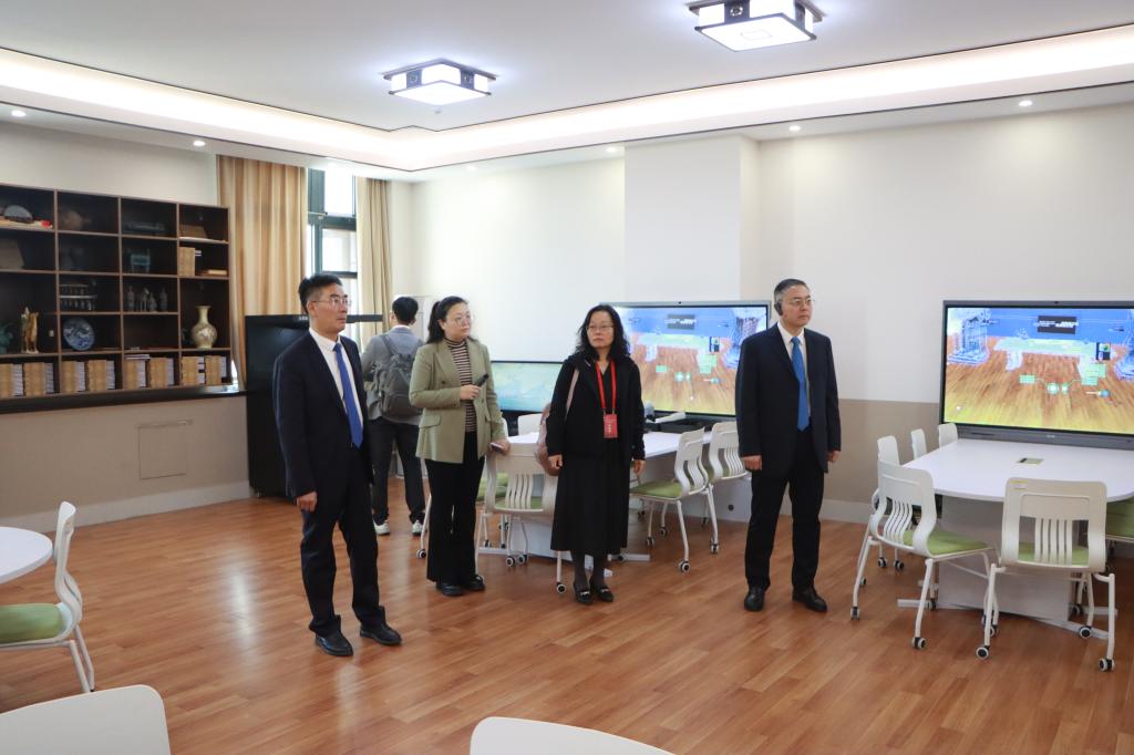 20241121滚球官网召开师范类专业认证现场考查专家见面会 (9).jpg